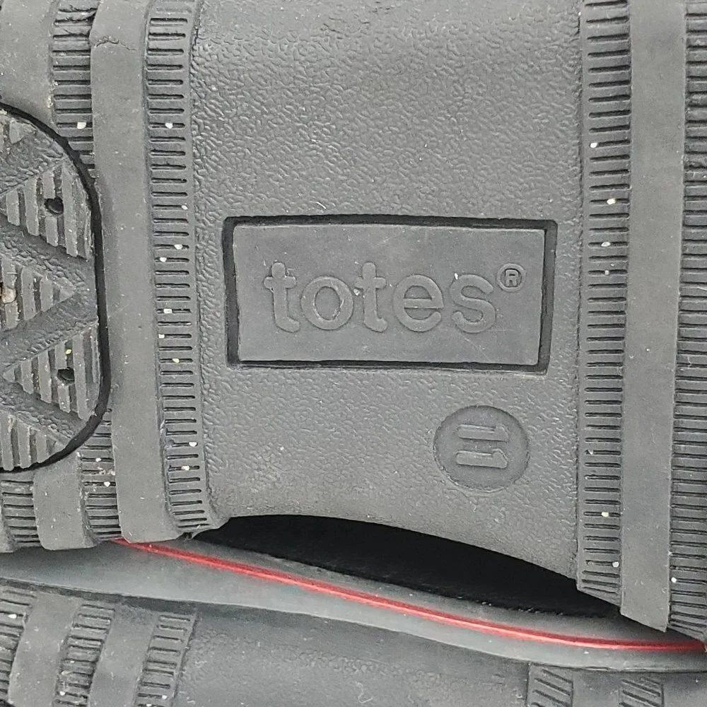 Totes Size 11 Adventure Gear Winter Boots